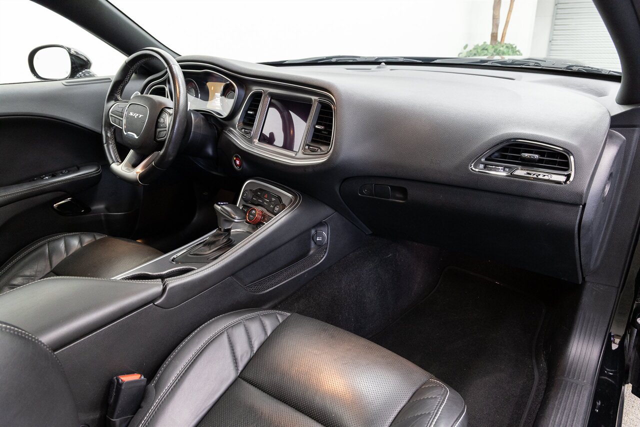 2019 Dodge Challenger SRT Hellcat Widebody - Photo 13 - Concord, CA 94520