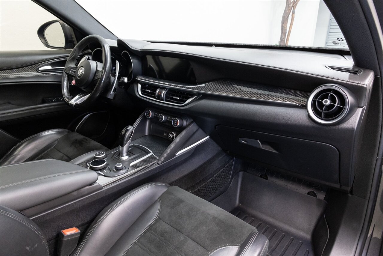2018 Alfa Romeo Stelvio Quadrifoglio - Photo 13 - Concord, CA 94520