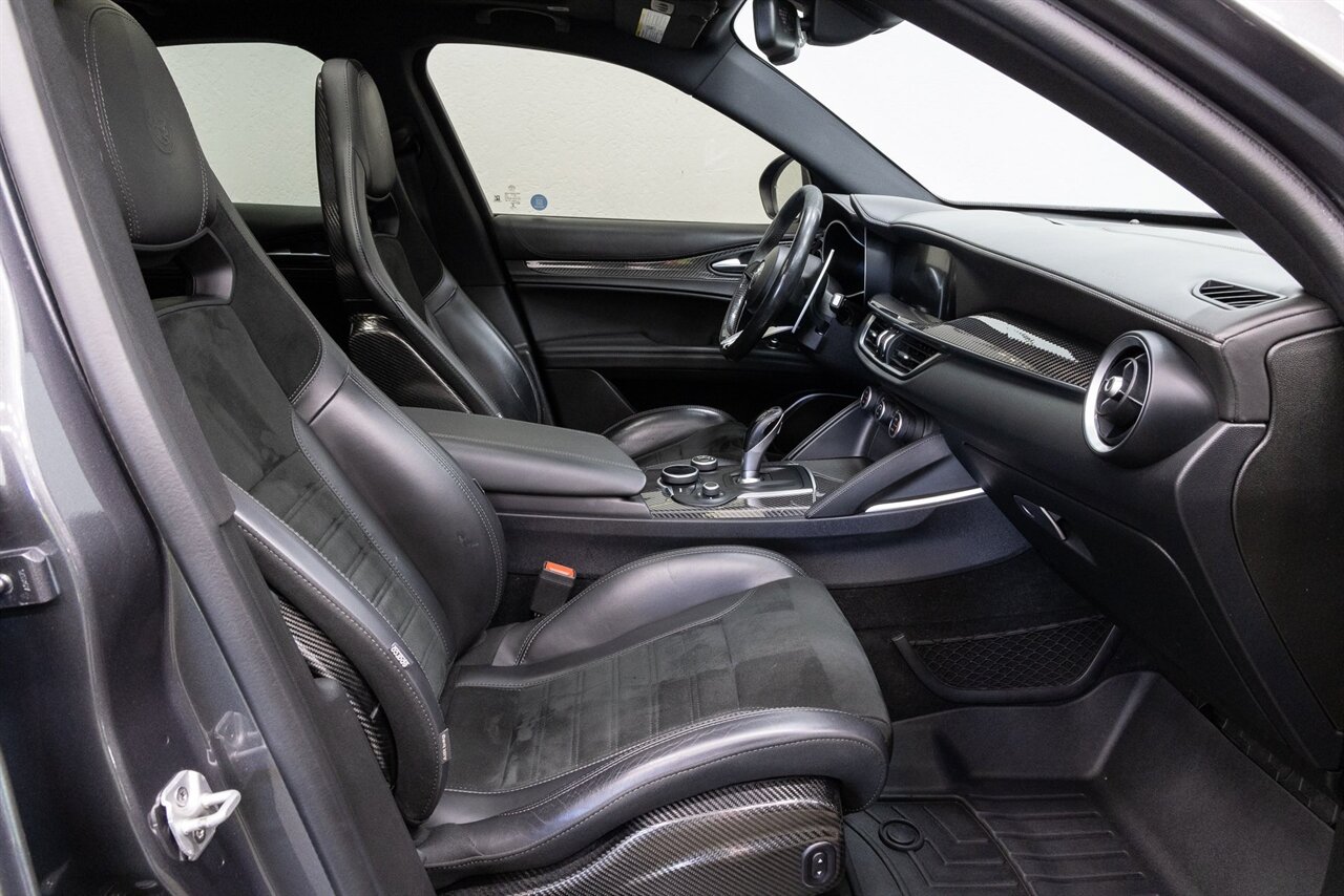 2018 Alfa Romeo Stelvio Quadrifoglio - Photo 14 - Concord, CA 94520