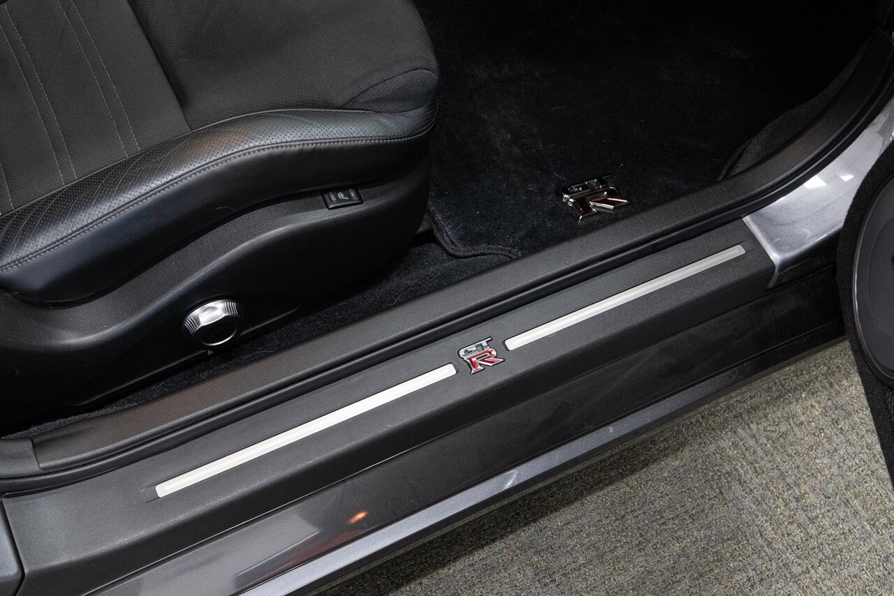 2013 Nissan GT-R Premium - Photo 22 - Concord, CA 94520