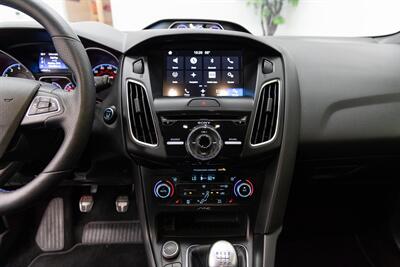 2017 Ford Focus RS   - Photo 18 - Concord, CA 94520