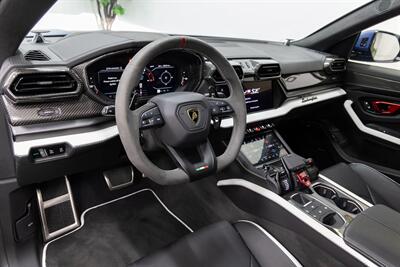2025 Lamborghini Urus SE   - Photo 6 - Concord, CA 94520