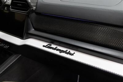 2025 Lamborghini Urus SE   - Photo 23 - Concord, CA 94520