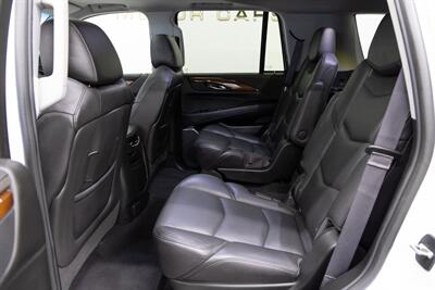 2017 Cadillac Escalade Premium Luxury   - Photo 8 - Concord, CA 94520