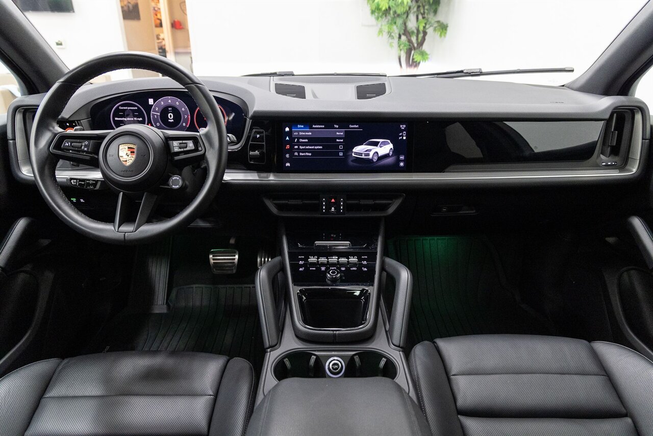 2024 Porsche Cayenne S - Photo 5 - Concord, CA 94520