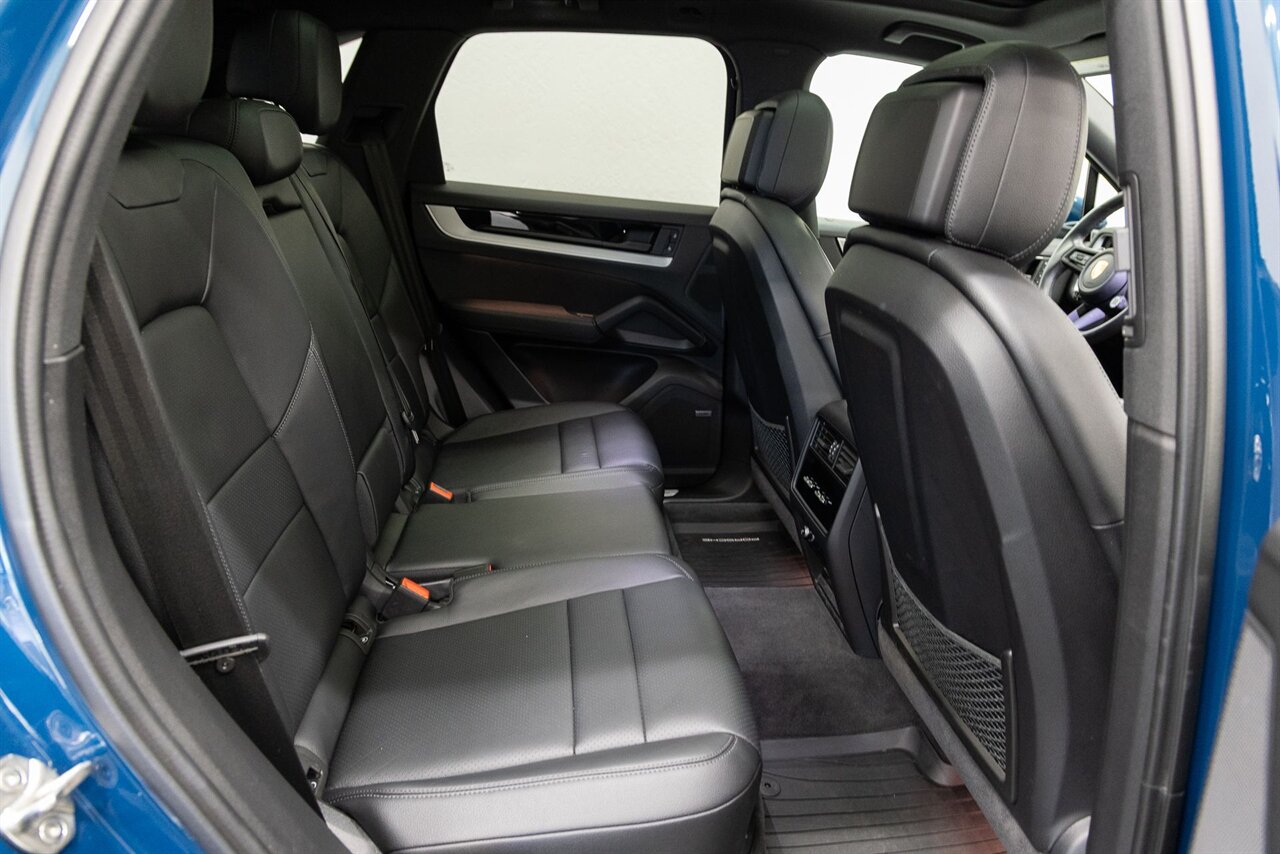 2024 Porsche Cayenne S - Photo 15 - Concord, CA 94520
