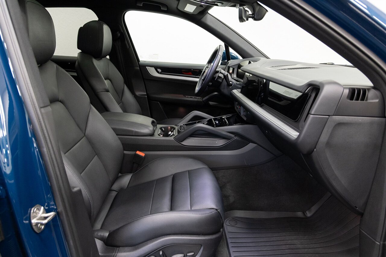 2024 Porsche Cayenne S - Photo 14 - Concord, CA 94520