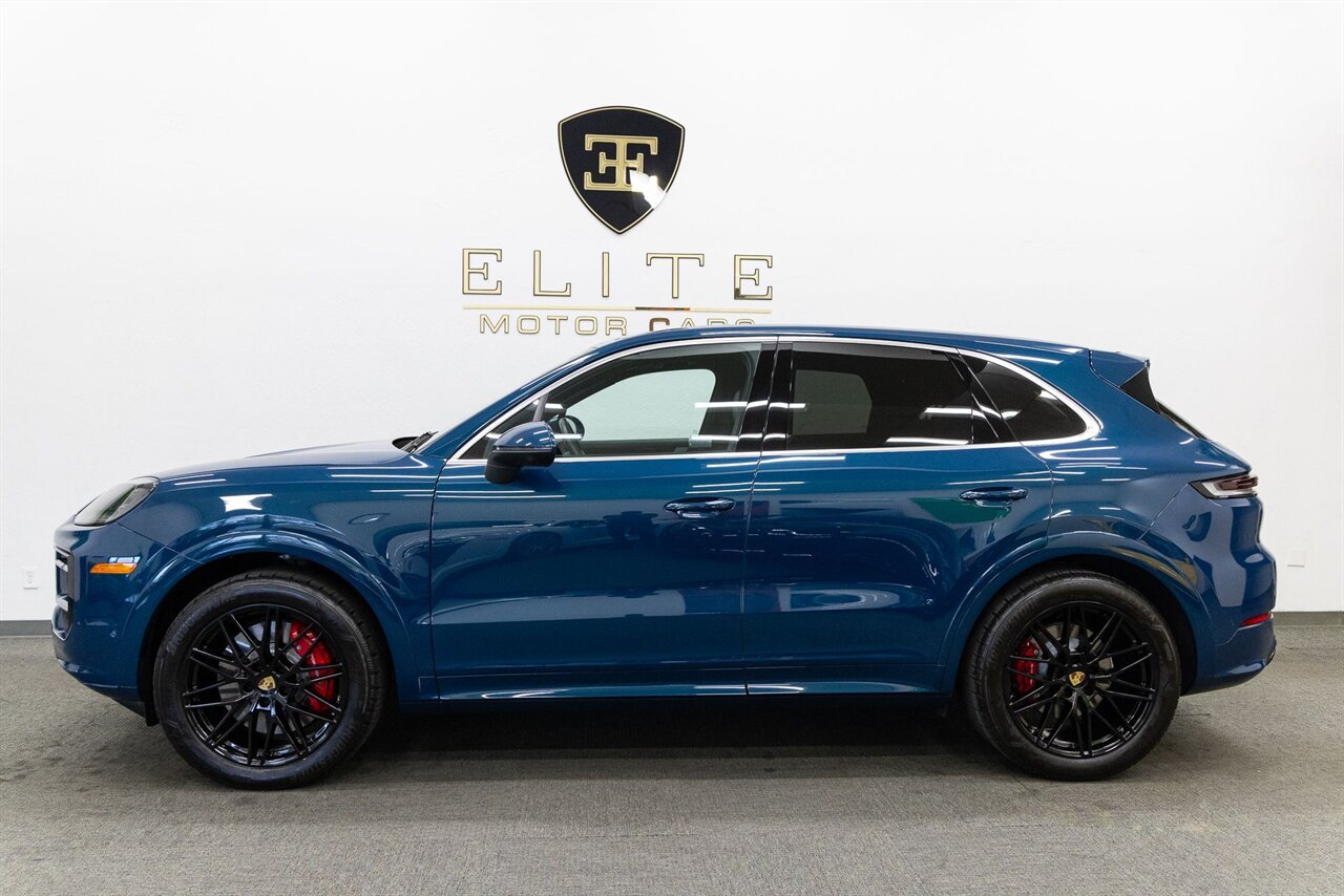 2024 Porsche Cayenne S - Photo 2 - Concord, CA 94520