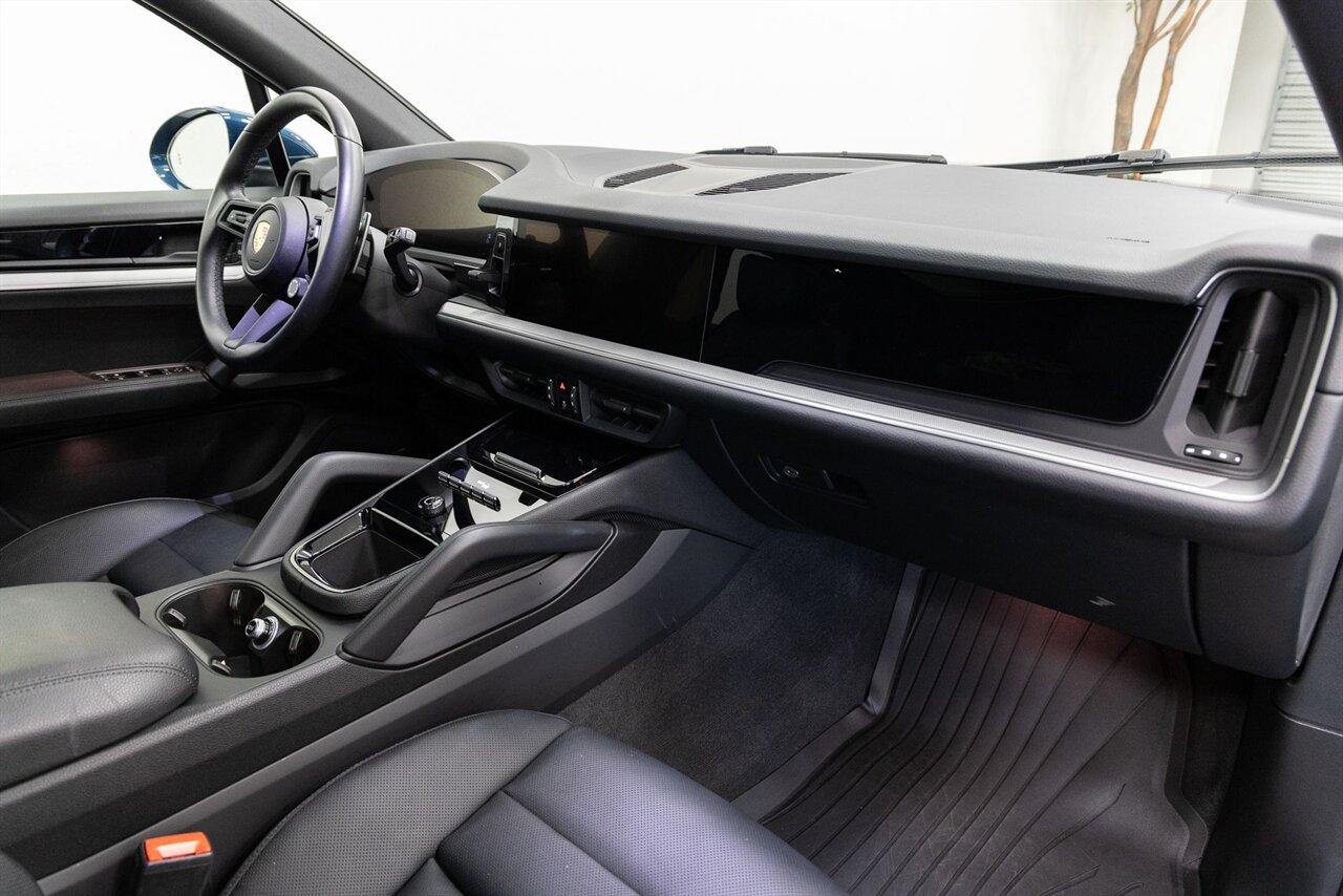 2024 Porsche Cayenne S - Photo 13 - Concord, CA 94520