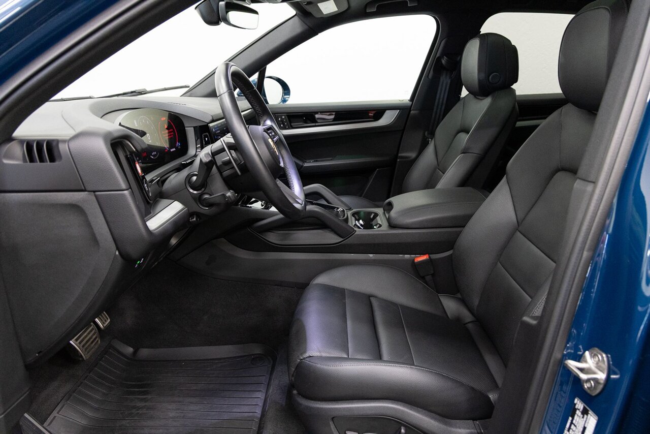 2024 Porsche Cayenne S - Photo 7 - Concord, CA 94520