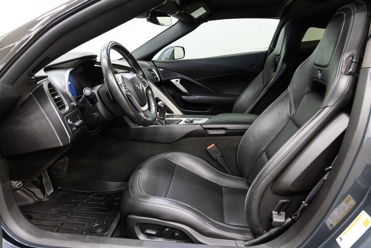 2014 Chevrolet Corvette Base 2LT - Photo 7 - Concord, CA 94520
