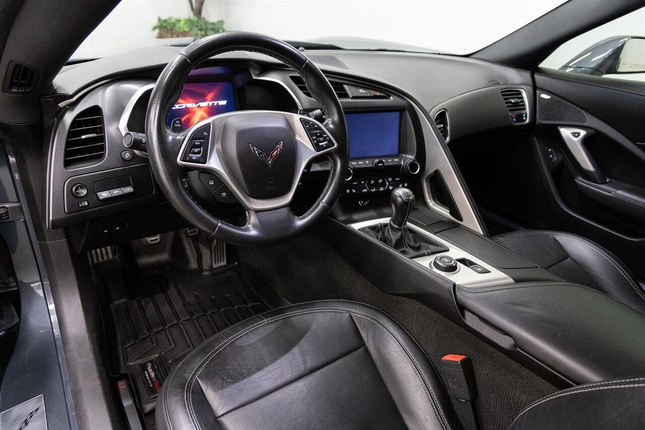 2014 Chevrolet Corvette Base 2LT - Photo 6 - Concord, CA 94520