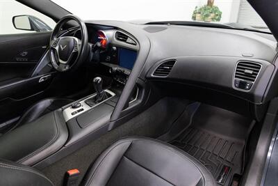 2014 Chevrolet Corvette Base 2LT   - Photo 12 - Concord, CA 94520