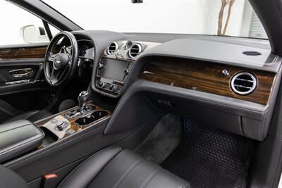 2018 Bentley Bentayga W12   - Photo 13 - Concord, CA 94520