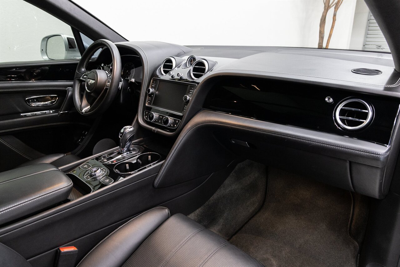 2019 Bentley Bentayga V8 - Photo 13 - Concord, CA 94520