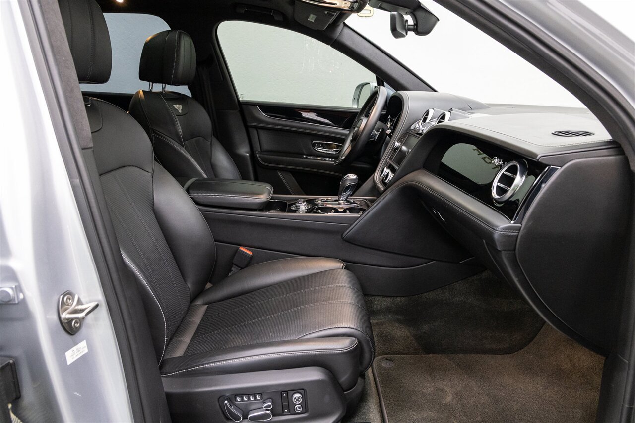2019 Bentley Bentayga V8 - Photo 14 - Concord, CA 94520