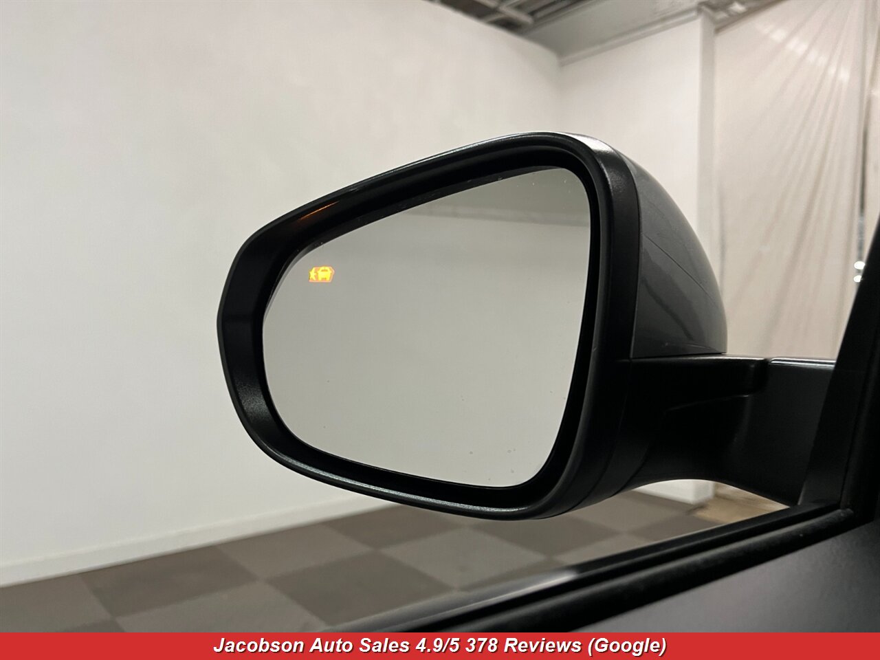 2024 Chevrolet Trailblazer LT photo 2