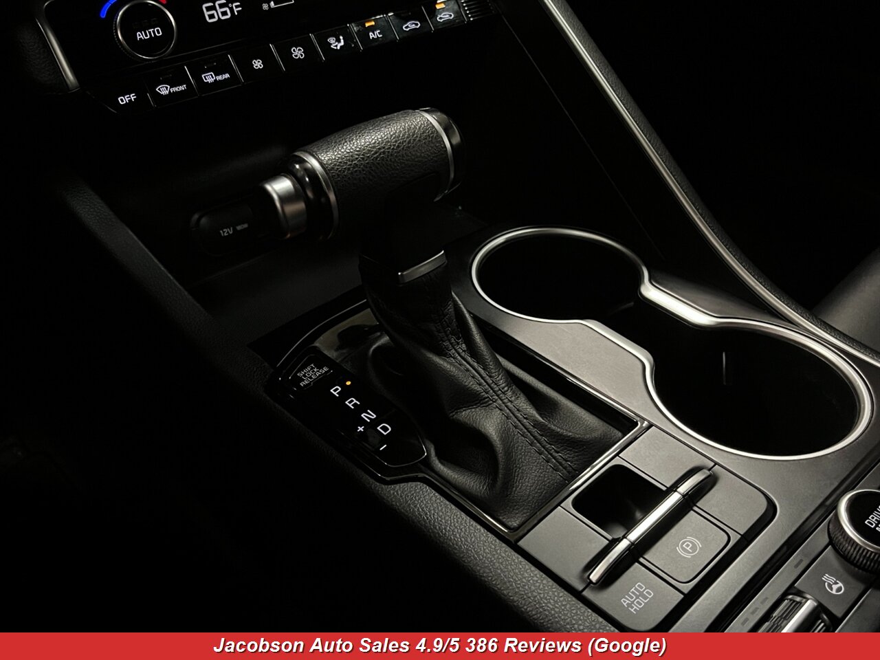 2022 Kia K5 GT-Line AWD - Photo 17 - Oshkosh, WI 54901