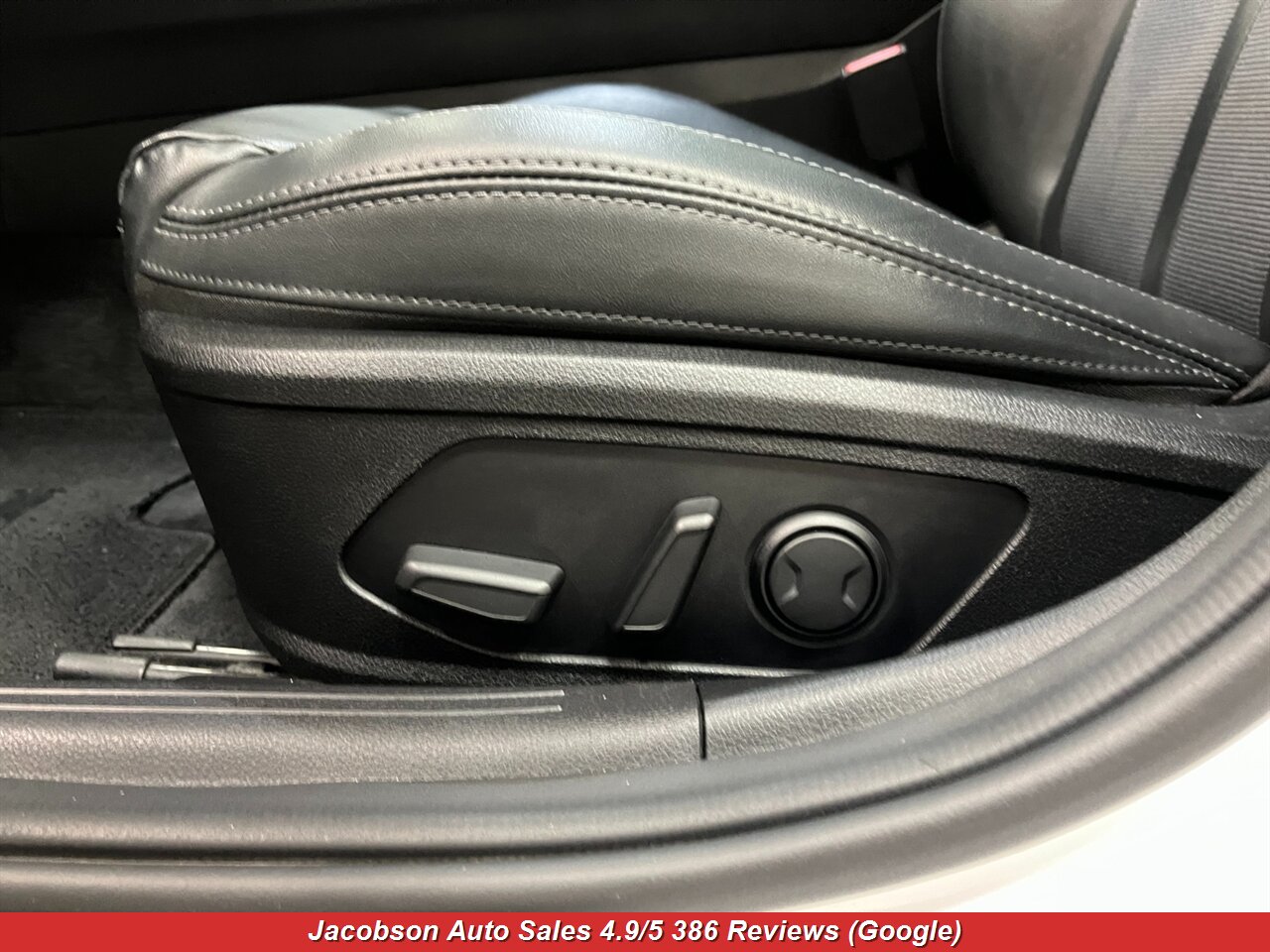 2022 Kia K5 GT-Line AWD - Photo 32 - Oshkosh, WI 54901