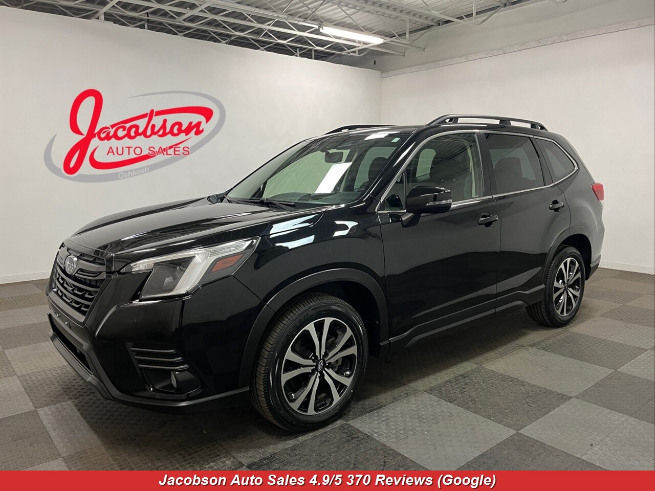 2022 Subaru Forester Limited AWD - Photo 1 - Oshkosh, WI 54901