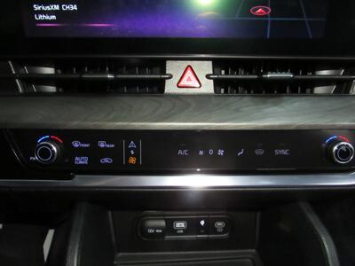 2023 Kia Sportage X-Pro Prestige AWD   - Photo 17 - Oshkosh, WI 54901