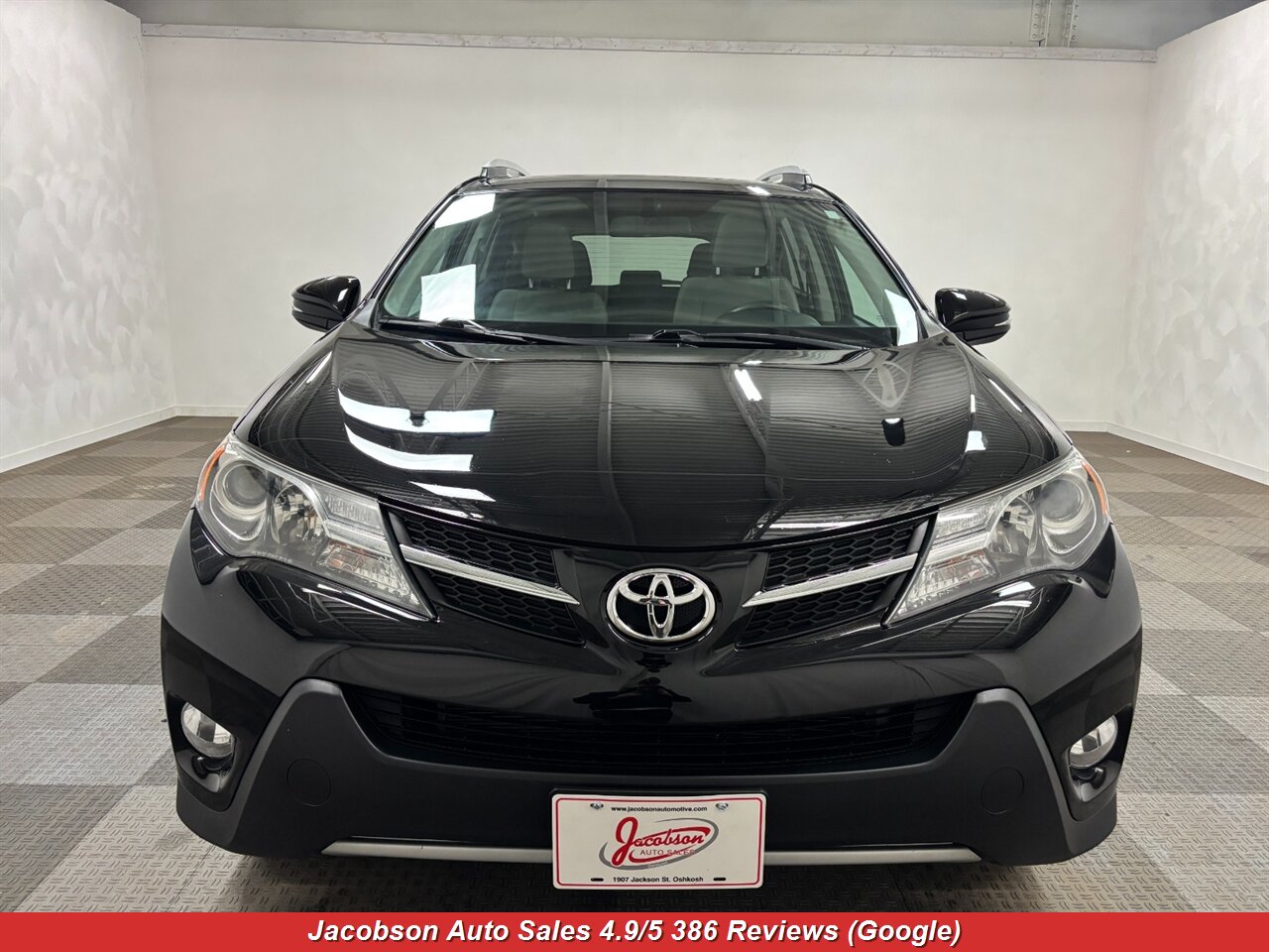 2015 Toyota RAV4 XLE AWD - Photo 2 - Oshkosh, WI 54901