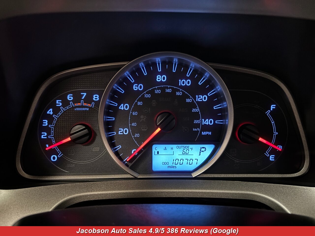 2015 Toyota RAV4 XLE AWD - Photo 11 - Oshkosh, WI 54901