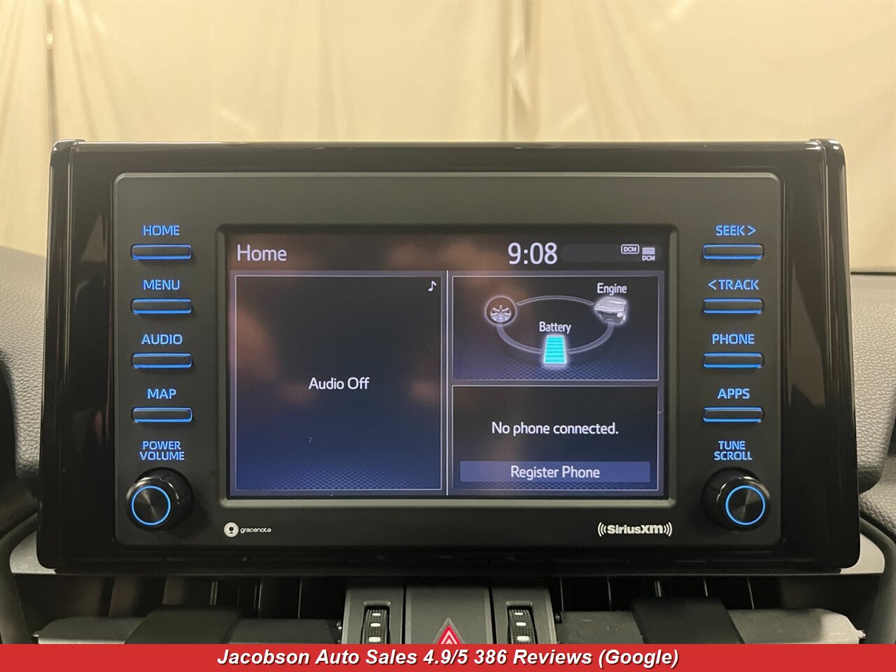 2021 Toyota RAV4 Hybrid XLE Premium AWD - Photo 20 - Oshkosh, WI 54901