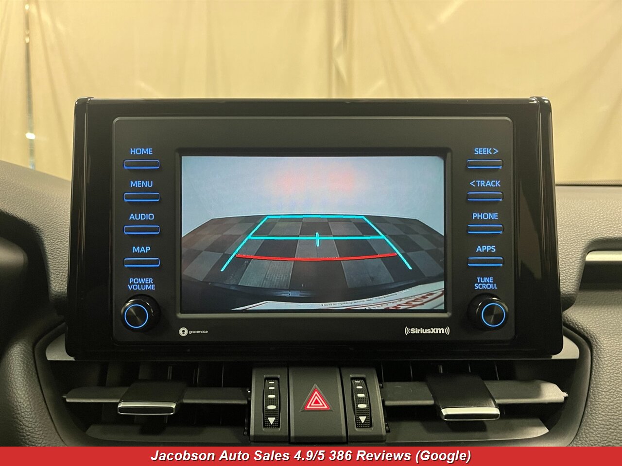 2021 Toyota RAV4 Hybrid XLE Premium AWD - Photo 17 - Oshkosh, WI 54901