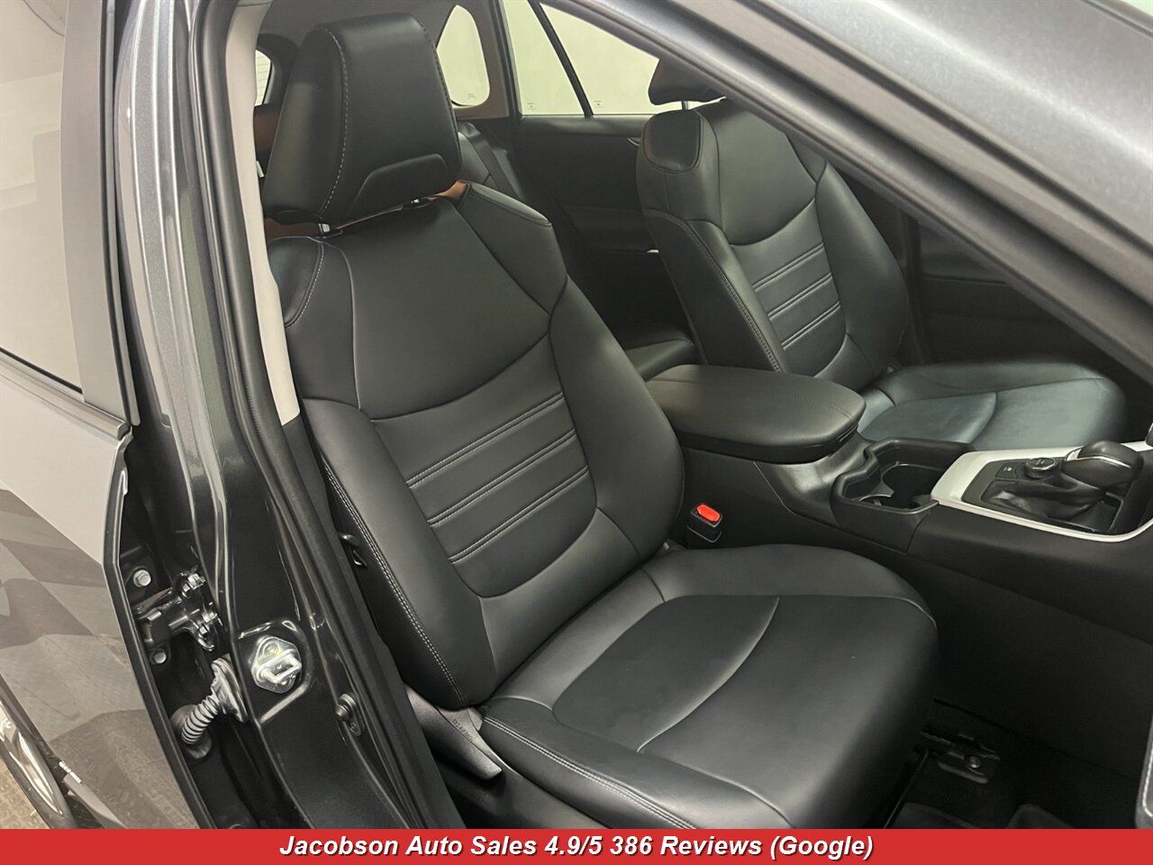 2021 Toyota RAV4 Hybrid XLE Premium AWD - Photo 44 - Oshkosh, WI 54901