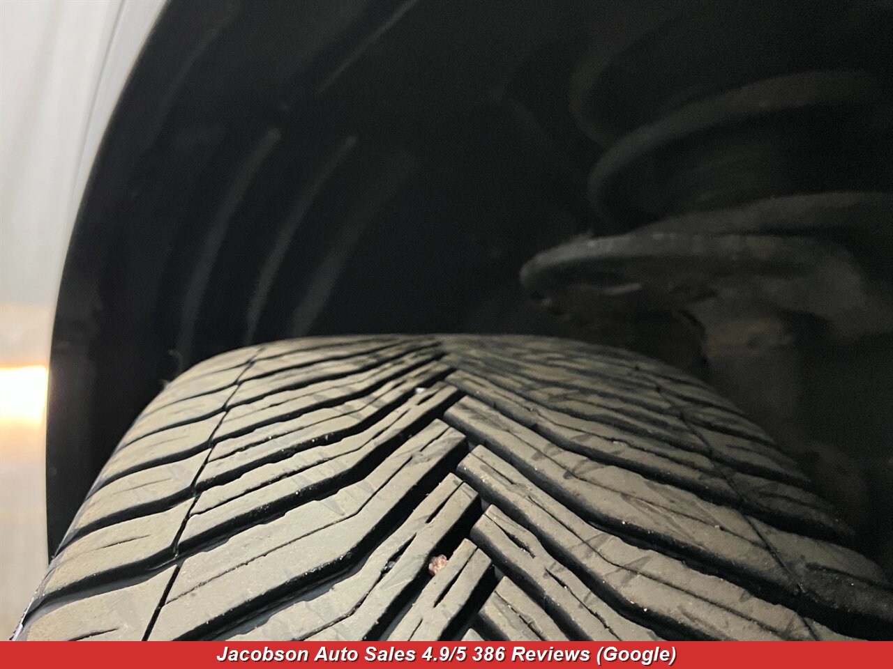 2017 Toyota Highlander SE AWD - Photo 61 - Oshkosh, WI 54901