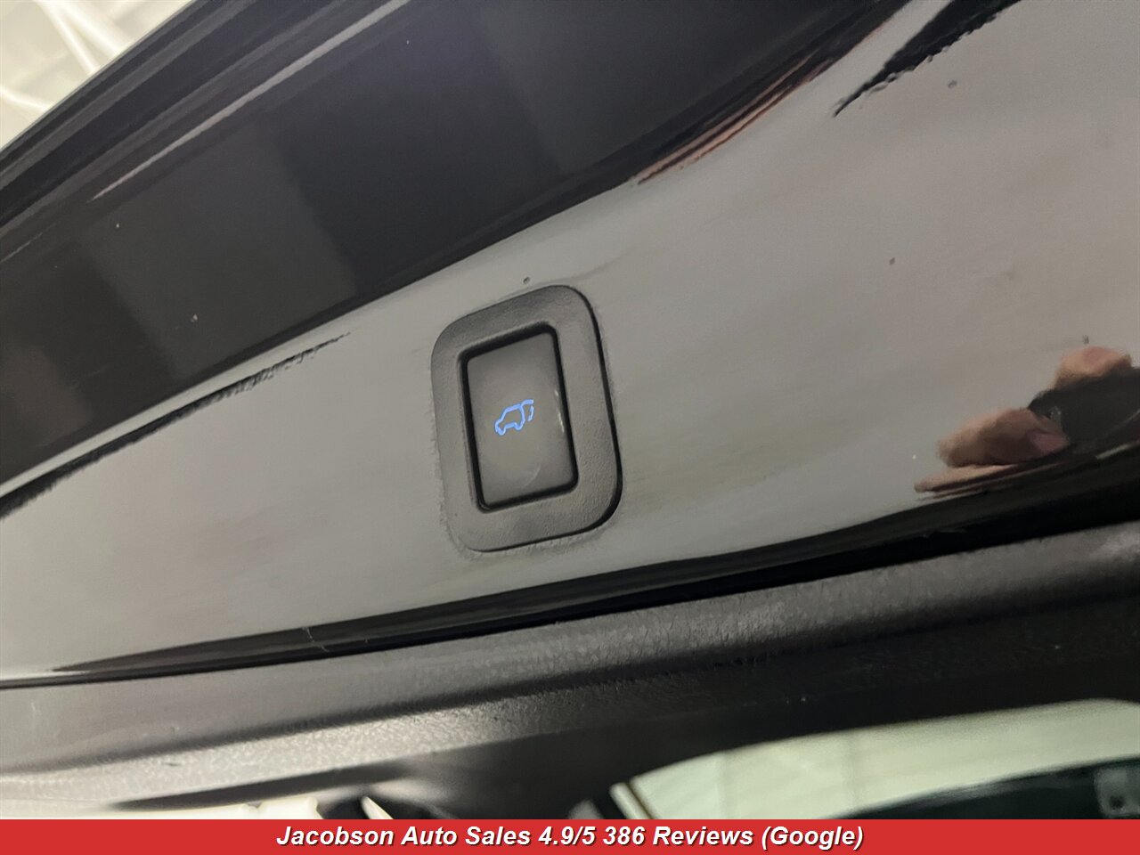 2017 Toyota Highlander SE AWD - Photo 45 - Oshkosh, WI 54901