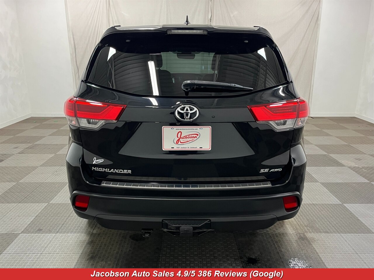 2017 Toyota Highlander SE AWD - Photo 38 - Oshkosh, WI 54901