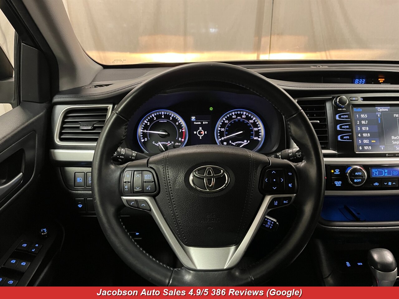 2017 Toyota Highlander SE AWD - Photo 59 - Oshkosh, WI 54901