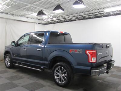 2016 Ford F-150 XLT SuperCrew 4x4 SB   - Photo 8 - Oshkosh, WI 54901