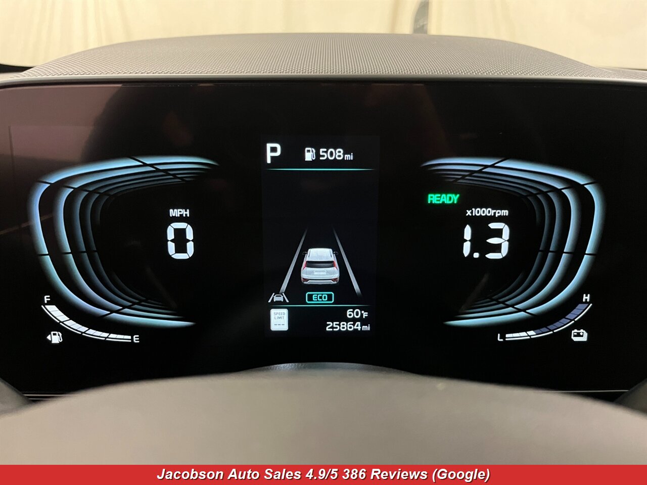 2023 Kia Niro EX Touring - Photo 11 - Oshkosh, WI 54901
