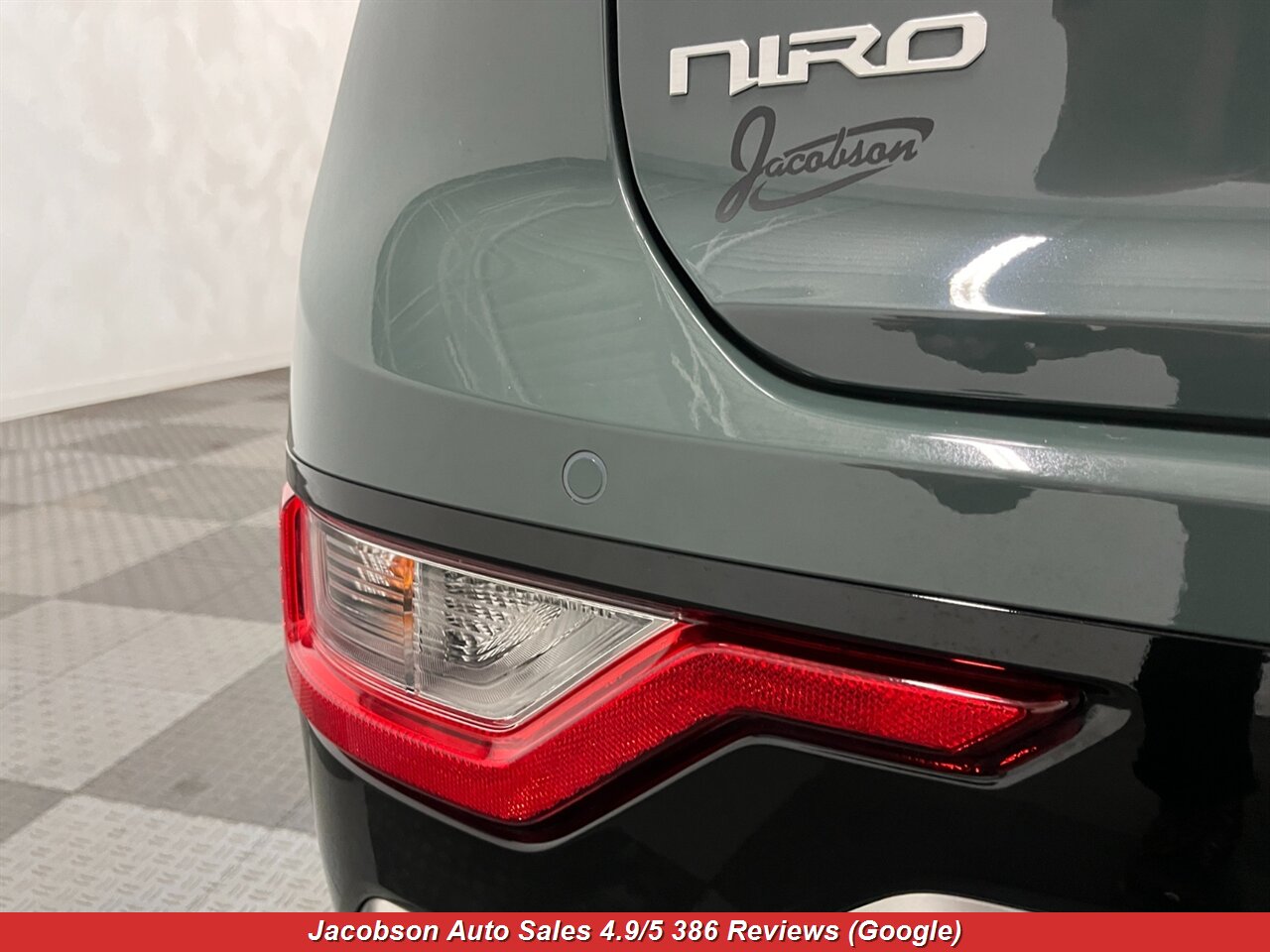 2023 Kia Niro EX Touring - Photo 51 - Oshkosh, WI 54901
