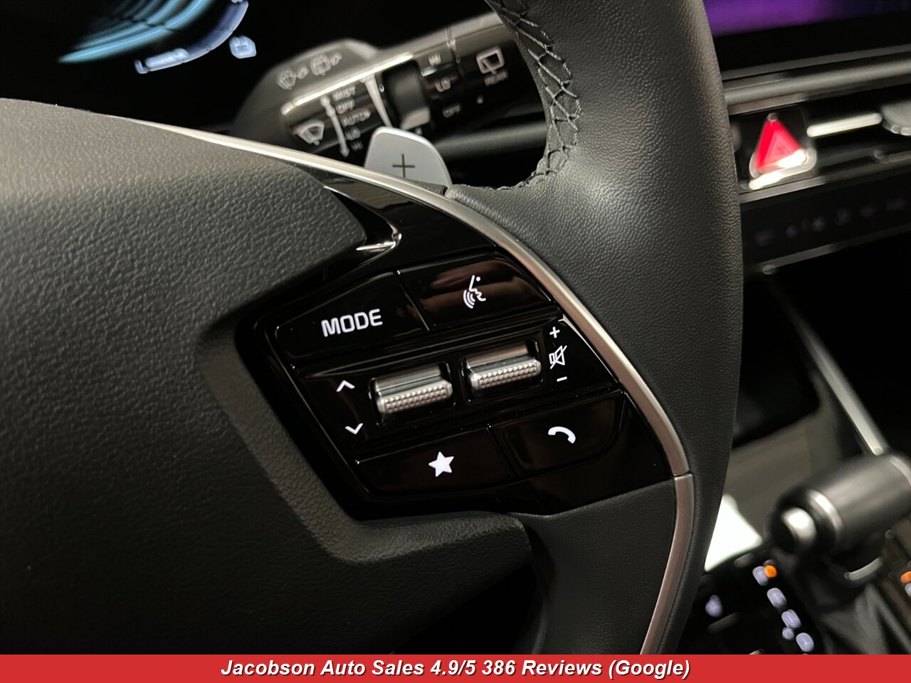 2023 Kia Niro EX Touring - Photo 13 - Oshkosh, WI 54901