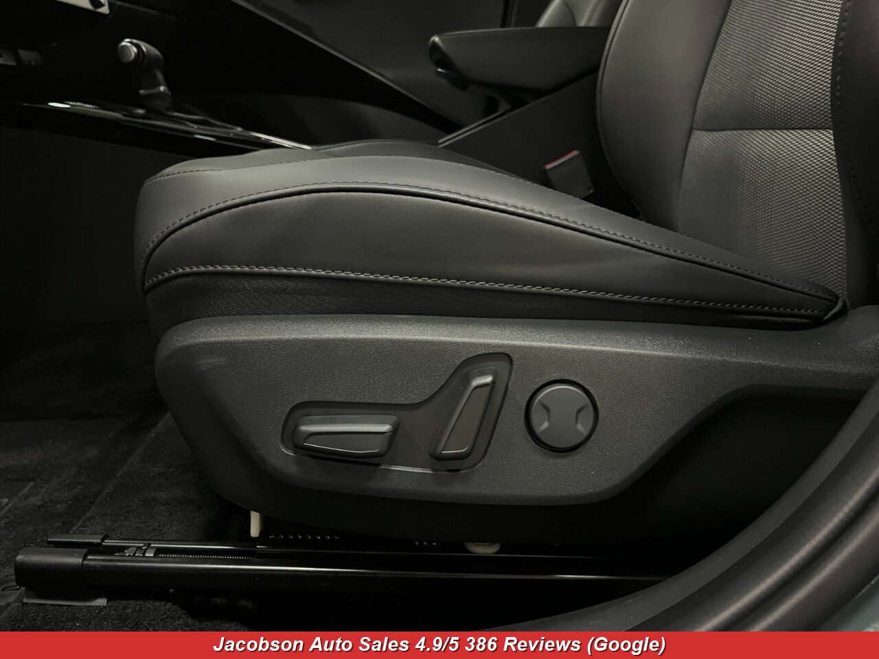 2023 Kia Niro EX Touring - Photo 33 - Oshkosh, WI 54901