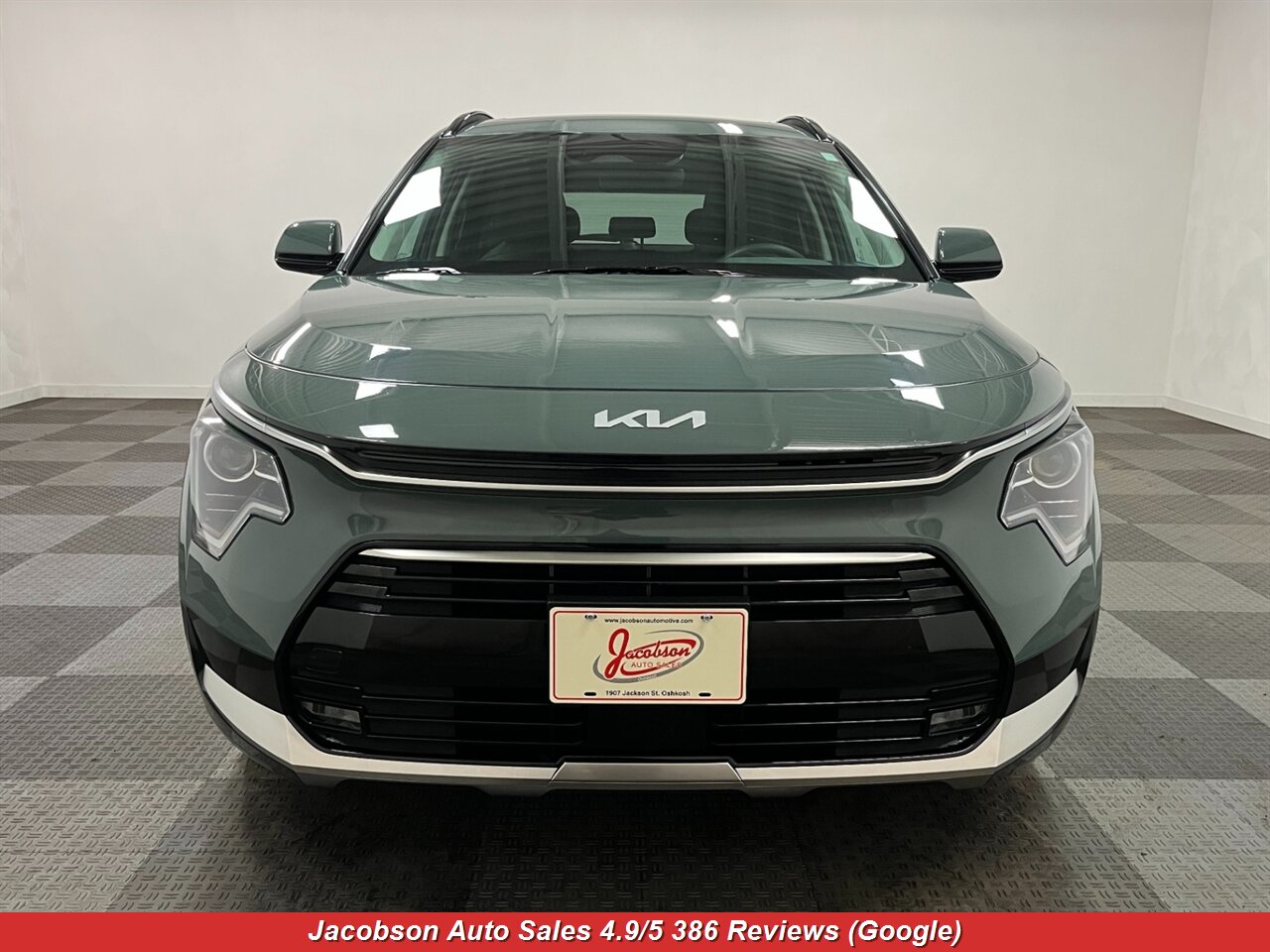 2023 Kia Niro EX Touring - Photo 2 - Oshkosh, WI 54901