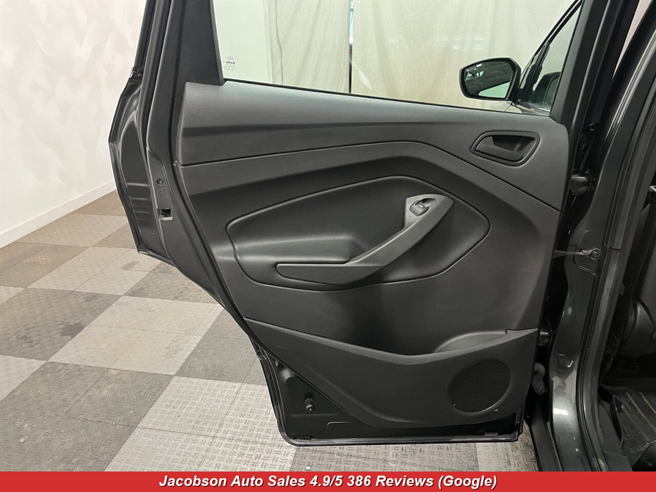 2018 Ford Escape S - Photo 28 - Oshkosh, WI 54901