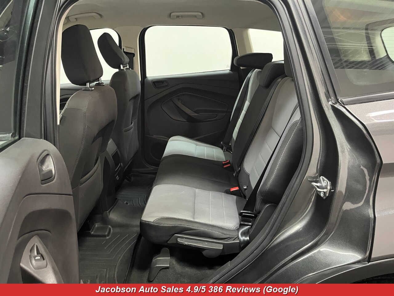 2018 Ford Escape S - Photo 29 - Oshkosh, WI 54901