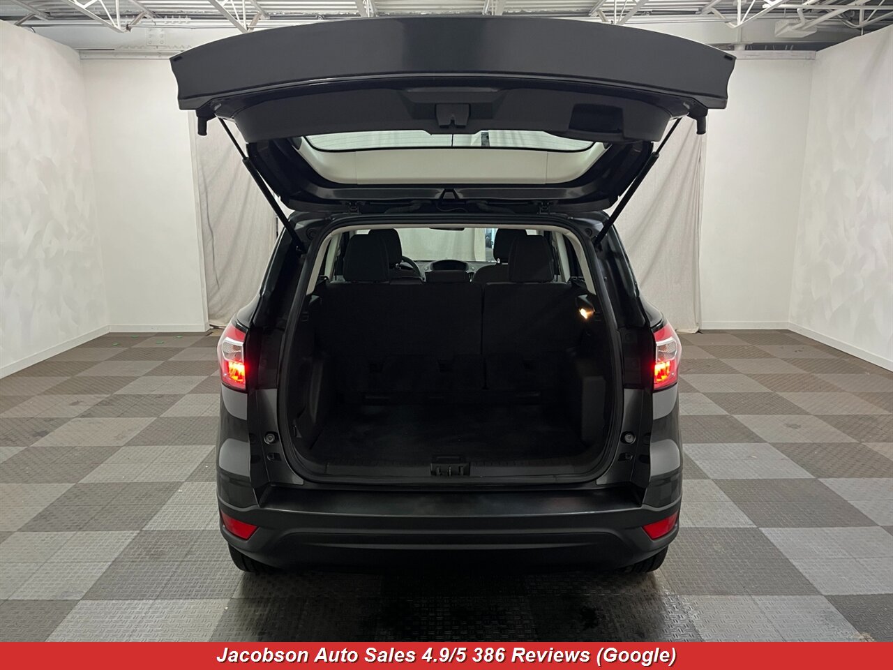 2018 Ford Escape S - Photo 35 - Oshkosh, WI 54901