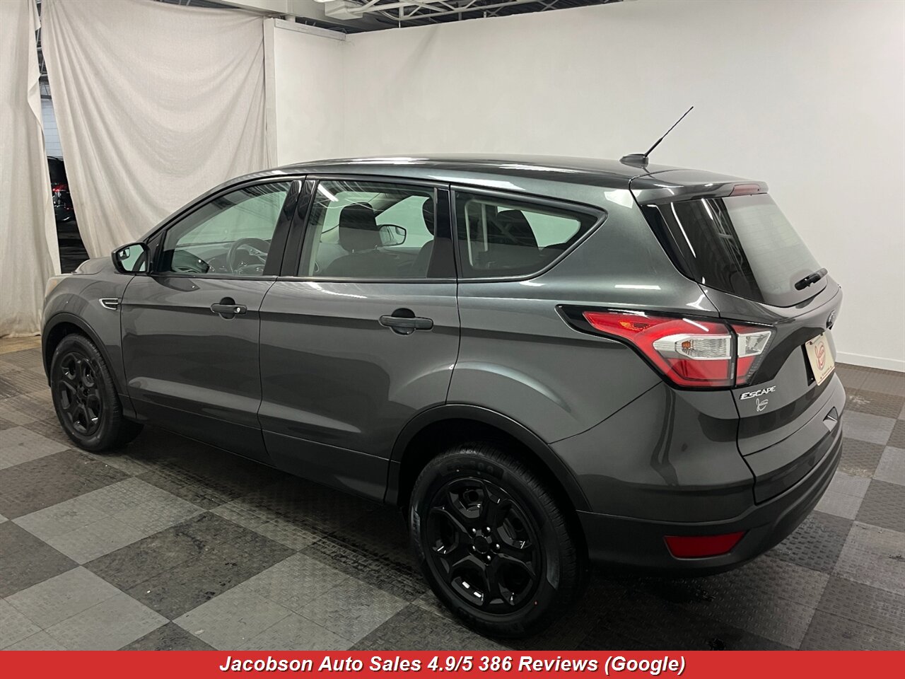 2018 Ford Escape S - Photo 32 - Oshkosh, WI 54901