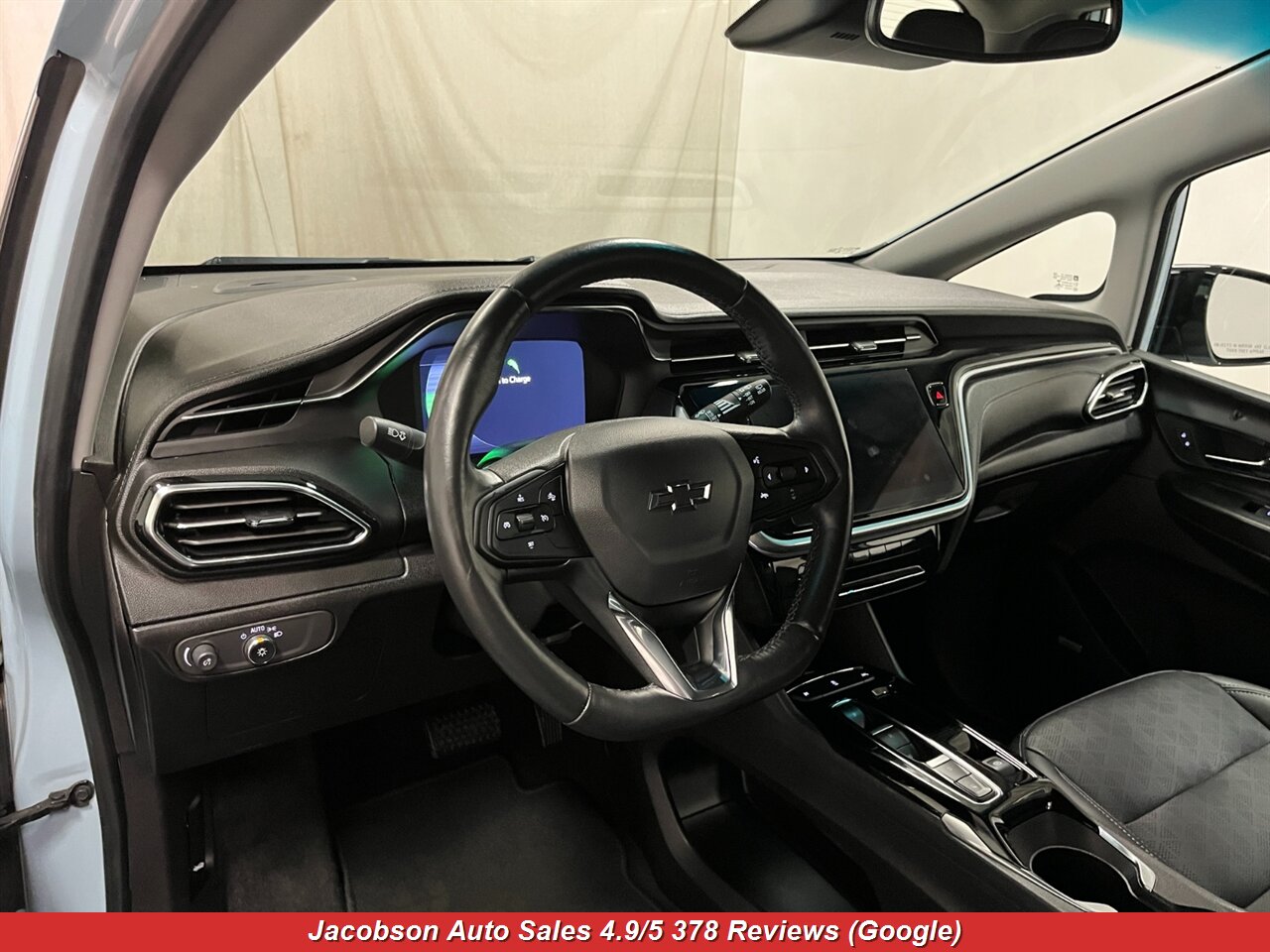 2023 Chevrolet Bolt EV 2LT - Photo 5 - Oshkosh, WI 54901