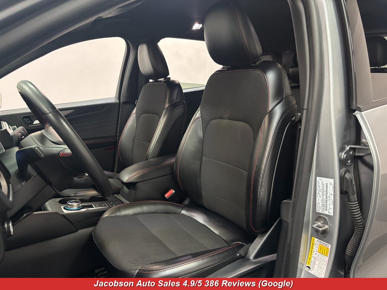2024 Ford Escape ST-Line AWD - Photo 30 - Oshkosh, WI 54901
