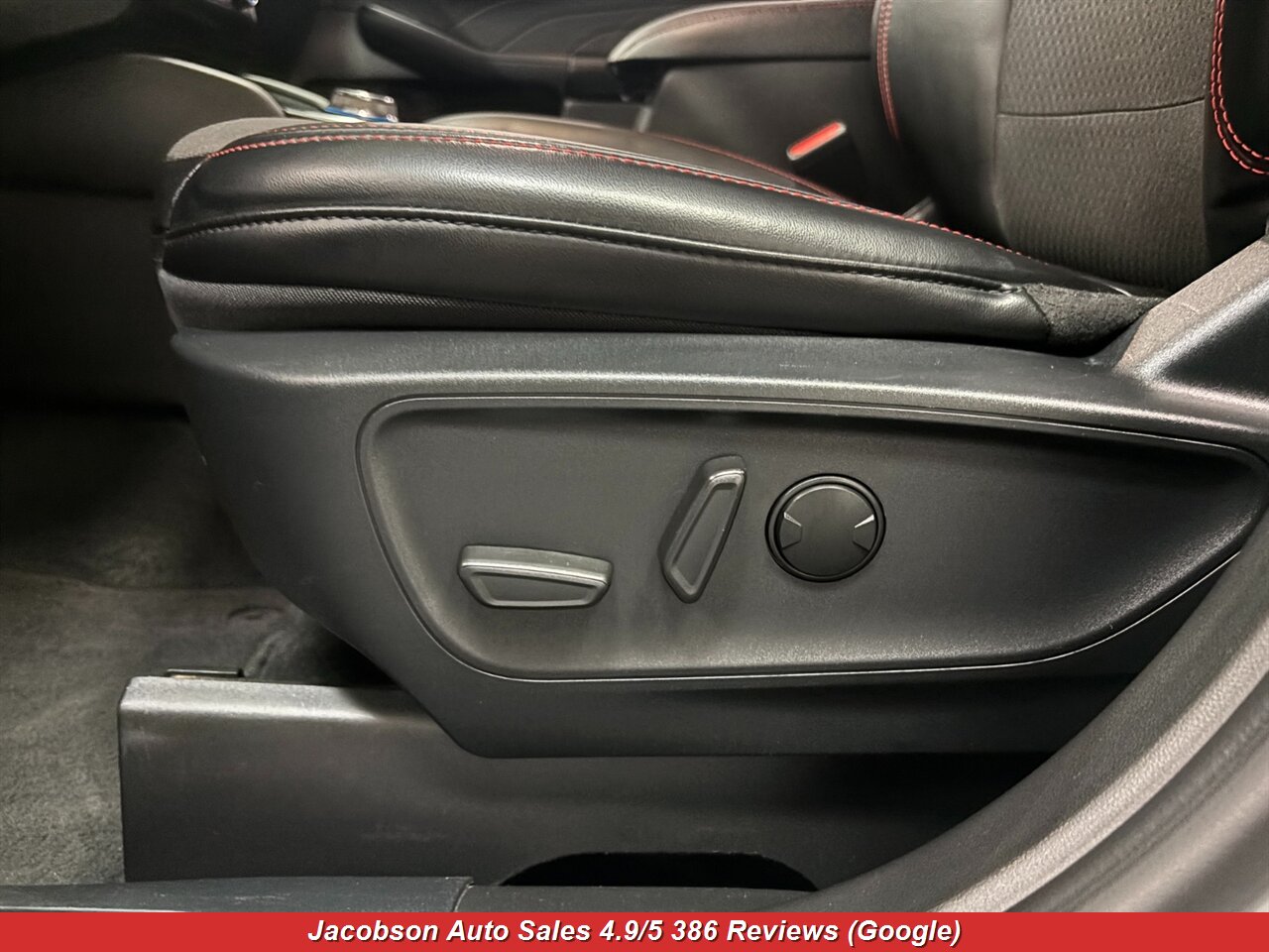 2024 Ford Escape ST-Line AWD - Photo 32 - Oshkosh, WI 54901