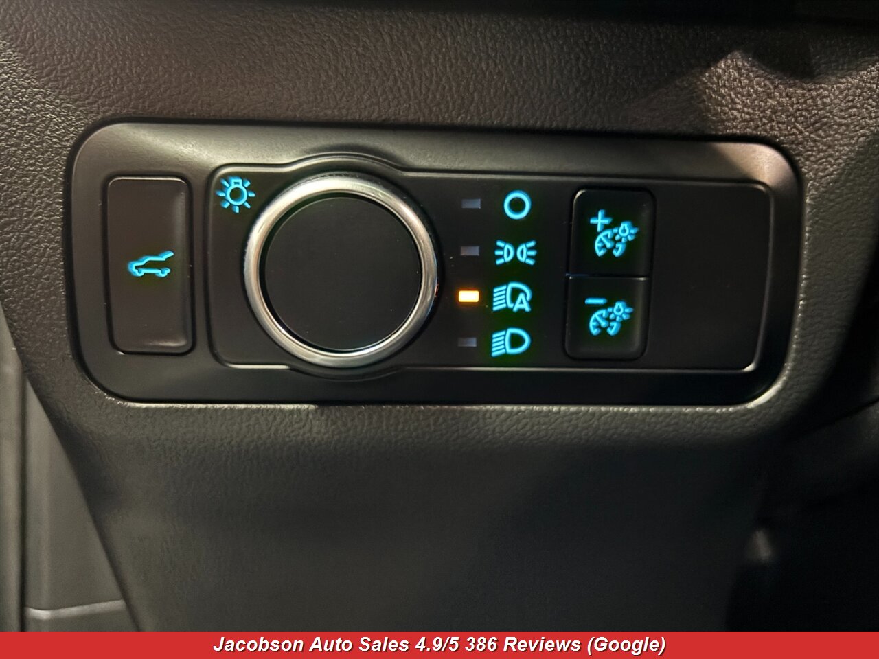 2024 Ford Escape ST-Line AWD - Photo 8 - Oshkosh, WI 54901