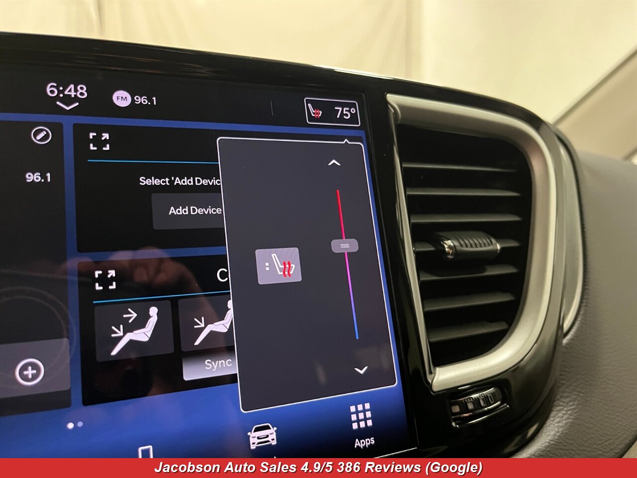 2024 Chrysler Pacifica Touring L - Photo 22 - Oshkosh, WI 54901