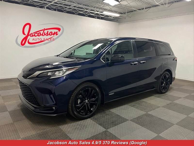 2021 Toyota Sienna XSE 7-Passenger  
